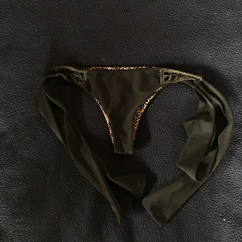 ‼️SOLD‼️ ACACIA Anini Bottoms